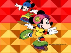 Mickey & Minnie Skating Fun